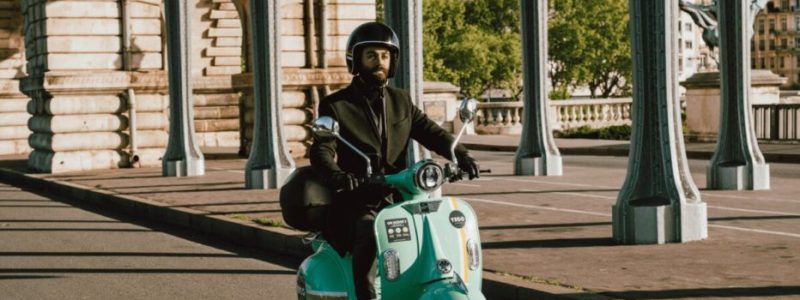 Immatriculer une moto électrique ou un scooter électrique : démarches, carte grise et fiscalité